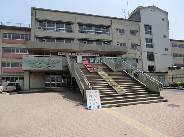 Primary school. Koshigaya 659m up to municipal Sakurai Elementary School