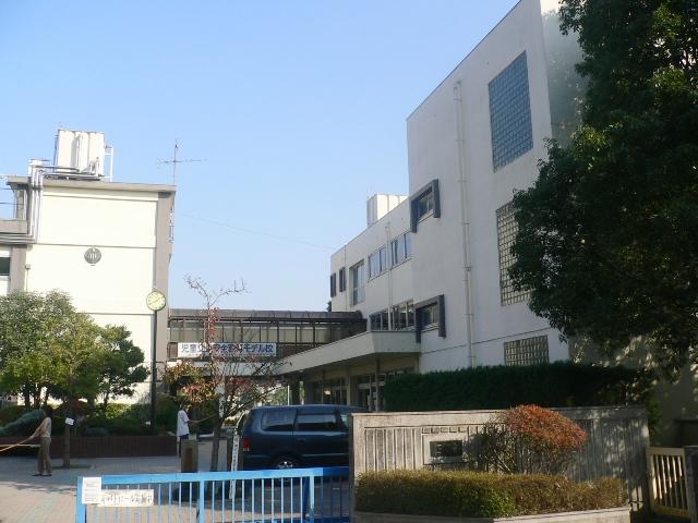 Primary school. Gamo 1000m up to elementary school