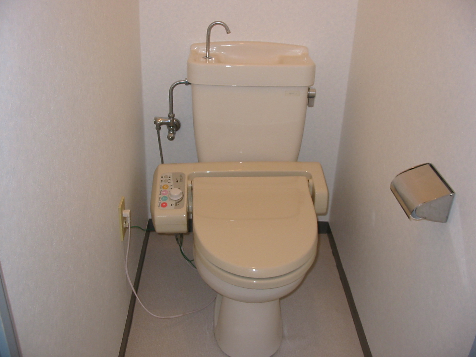 Toilet. Bidet ・ Clean toilet with warm toilet.