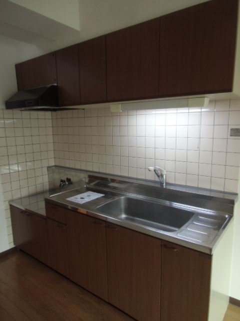 Kitchen. Clean kitchen ☆ Moreover, it is spacious you sure you want usability ☆