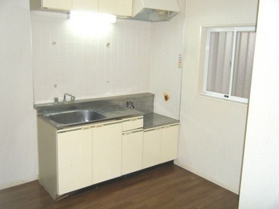 Kitchen. Gas stove is installed Allowed Kitchen. 