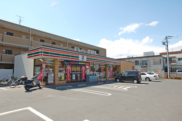 Convenience store. Seven-Eleven Minami Koshigaya 5-chome up (convenience store) 239m