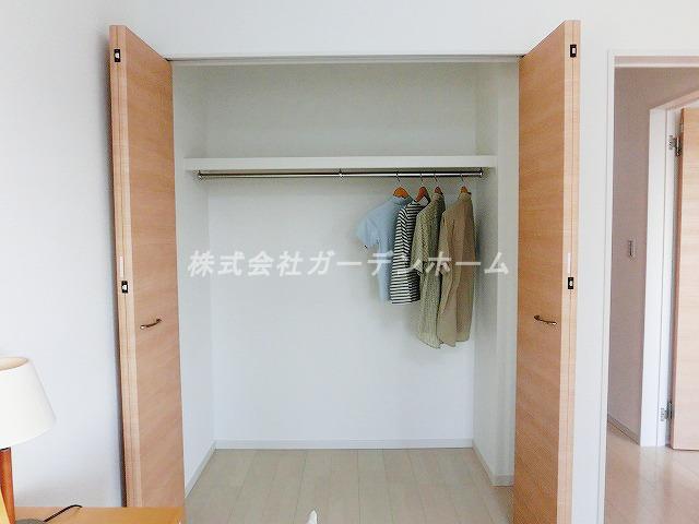 Receipt. ■ Storage capacity is also boasts ■