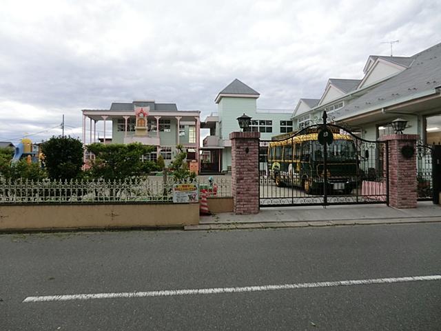 kindergarten ・ Nursery. Koshigaya Wakaba to kindergarten 557m
