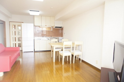 Living and room. Dining table ・ sofa, Both are wide to put!