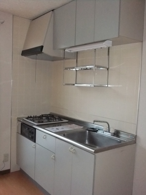 Kitchen.  ☆ It is a two-burner stove system kitchen storage cabinet plenty ☆ 