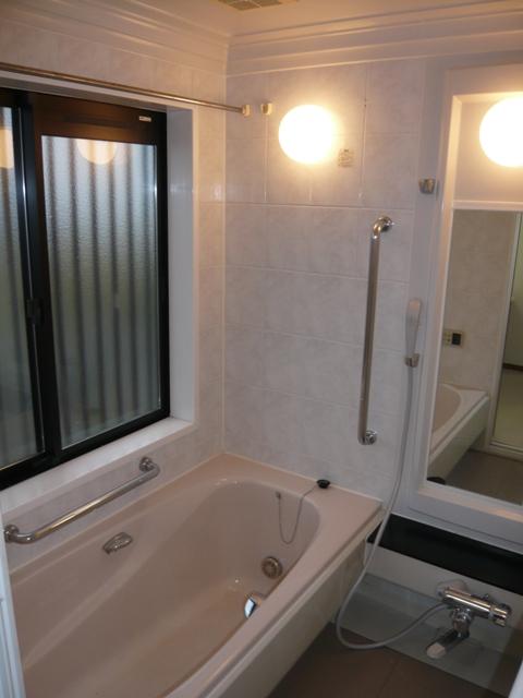 Bathroom. Indoor (10 May 2011) Shooting