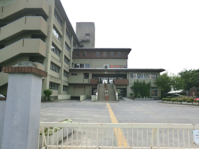 Junior high school. Koshigaya Univ Sagami junior high school (junior high school) up to 599m