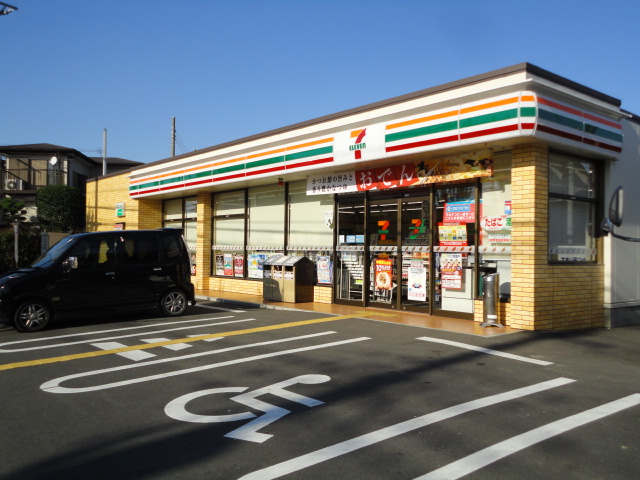 Convenience store. Seven-Eleven Koshigaya tile Sone store (convenience store) to 363m