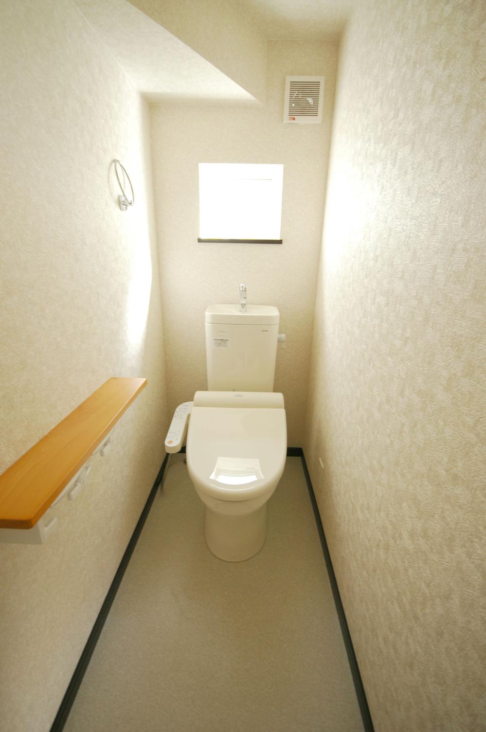 Toilet.  ◆ Shower toilet ◆ 4 Building