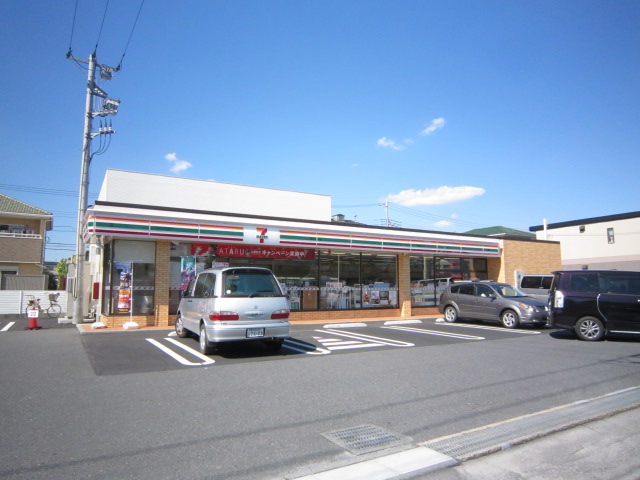 Convenience store. Seven-Eleven Koshigaya Higashiosawa 2-chome up (convenience store) 420m