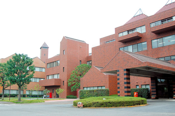 University ・ Junior college. Private Bunkyo University (University ・ 454m up to junior college)