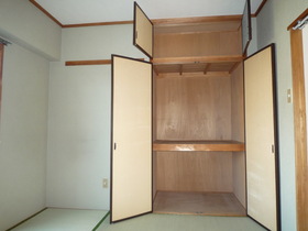 Living and room. Japanese-style room and closet