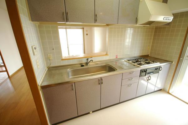Kitchen.  ☆ Popular face-to-face kitchen ☆
