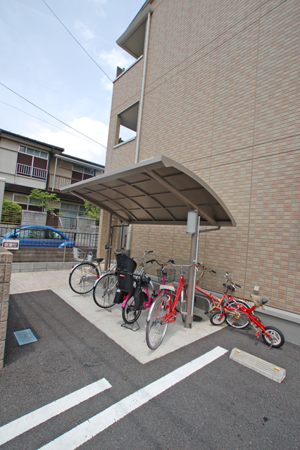 Other common areas. Covered parking lot of peace of mind on a rainy day ☆ 