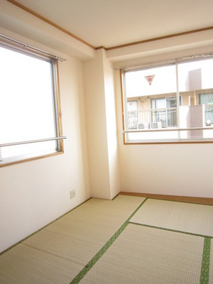 Living and room. Japanese-style room 5.9 quires