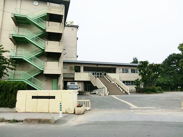 Junior high school. Koshigaya 1100m to stand Musashino Junior High School