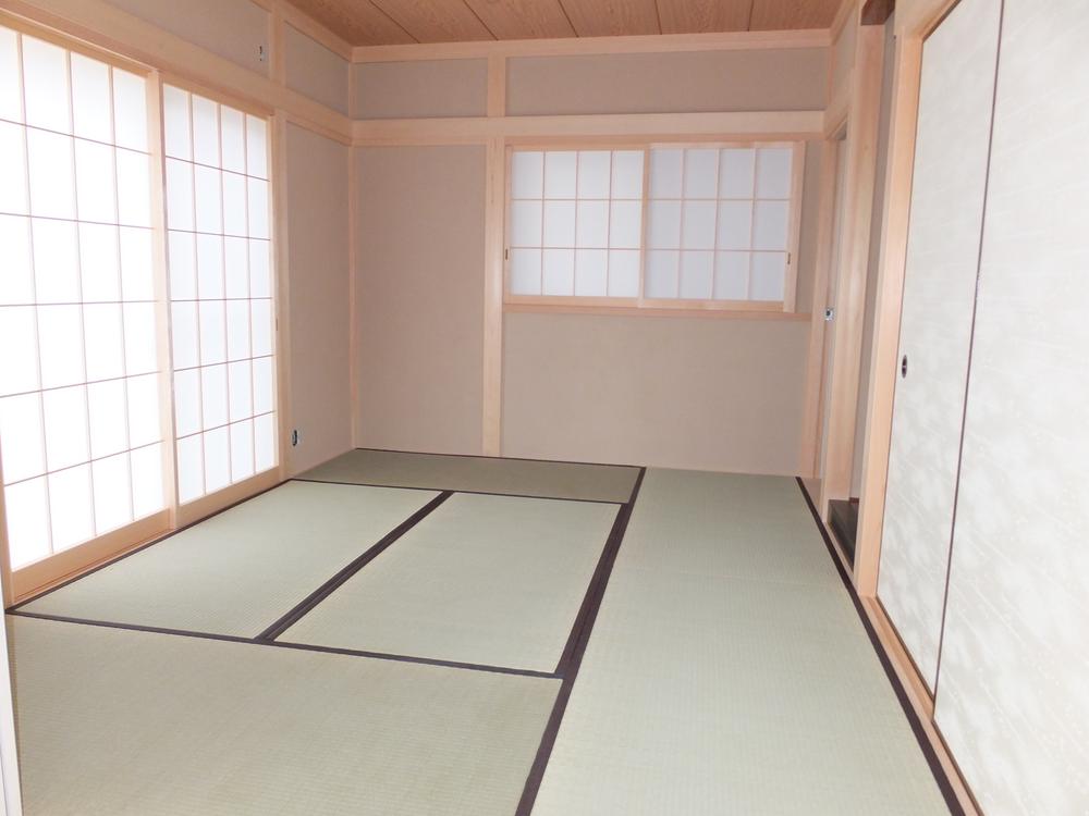 Other introspection. Bright Japanese-style room facing the Nantei