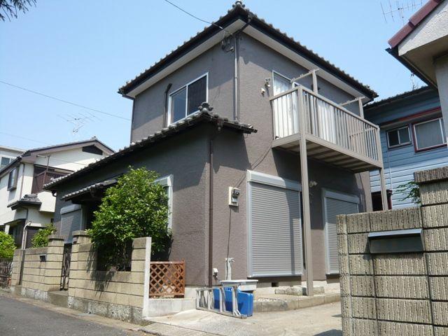 Local appearance photo. Sunny used detached