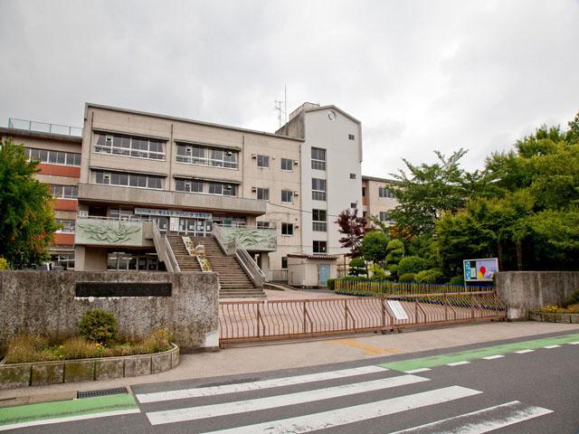 Primary school. Koshigaya City Minami Sakurai Elementary School