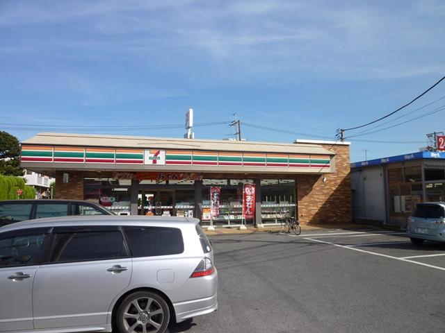Convenience store. Until the Seven-Eleven 100m