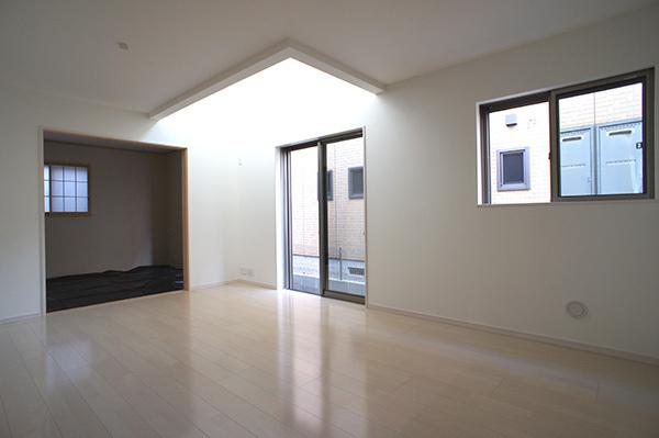Living. Building 3