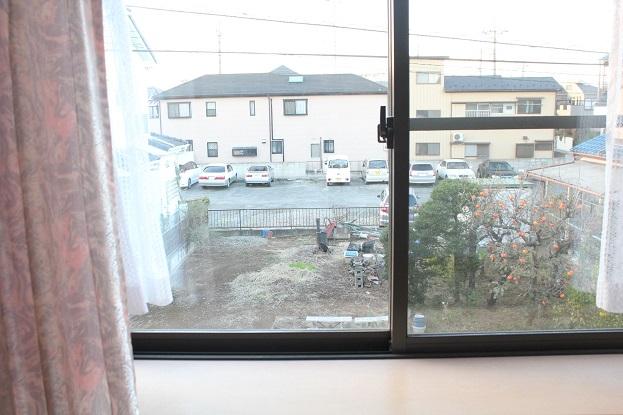 View photos from the dwelling unit