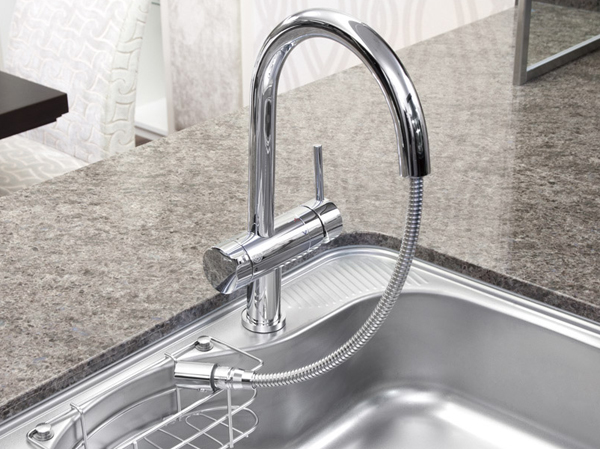 Kitchen.  [Water purifier integrated shower faucet] Built-in a simple tap-integrated water purifier of feature-packed in style. In plenty of clean water per minute 2.5L, I pulled out a water purifier for each hose, It is convenient to the sink of care.