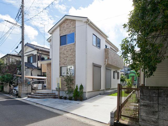 Local appearance photo. Local (September 2013) Shooting Built date August 25 years