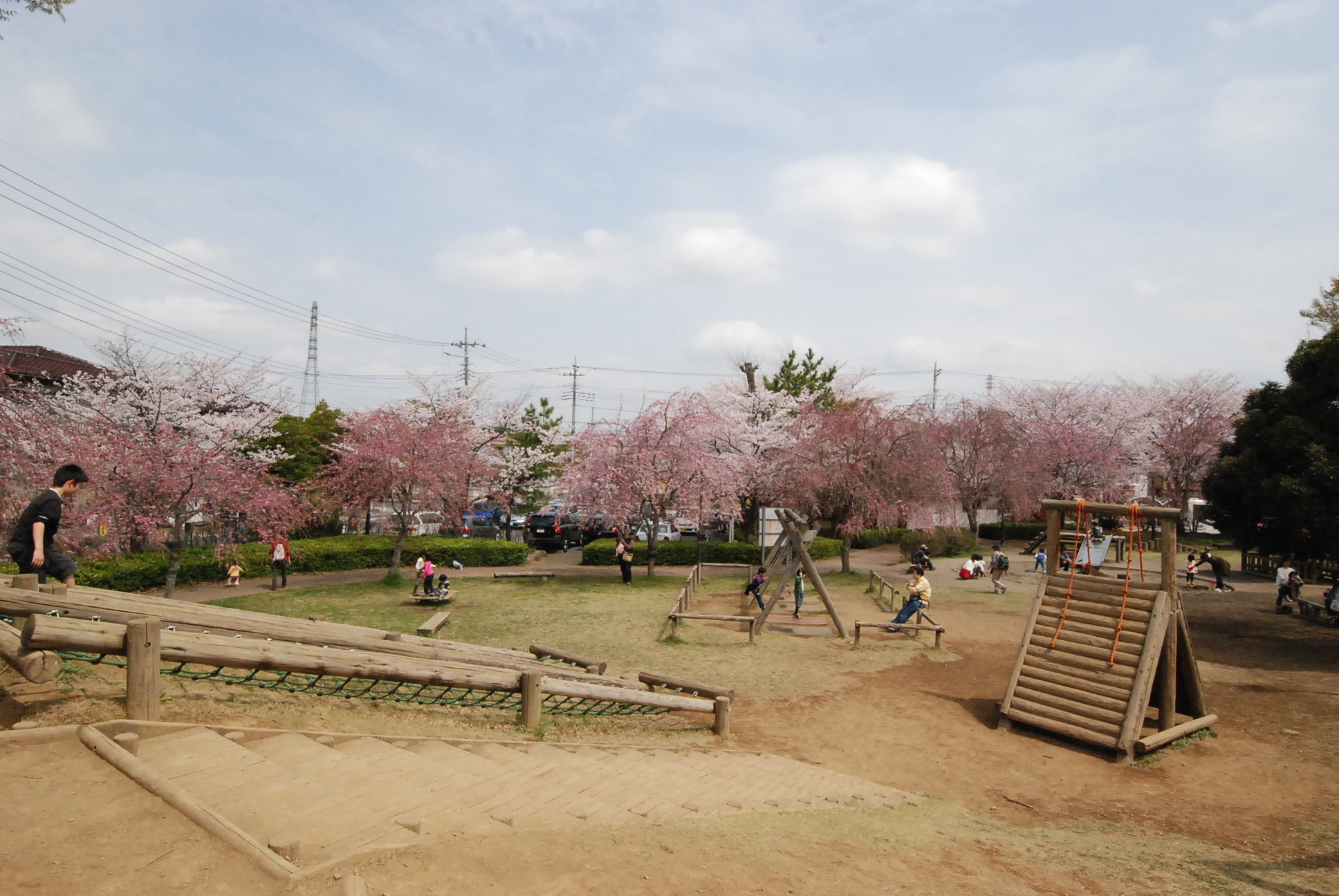 park. 269m until Yoshiba park (park)