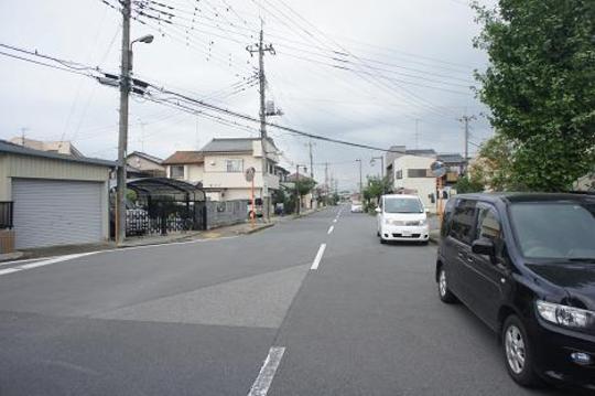 Local photos, including front road. Frontal road
