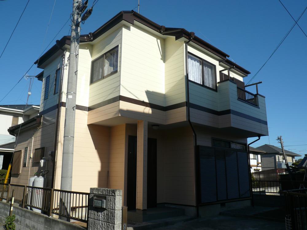 Local appearance photo. Renovated ☆ Firmly of the floor plan 4LDK ☆ Renovated with your whole family is very happy ☆ We also with a small garden! !  ☆ It is safe in the earthquake-resistant reinforced.