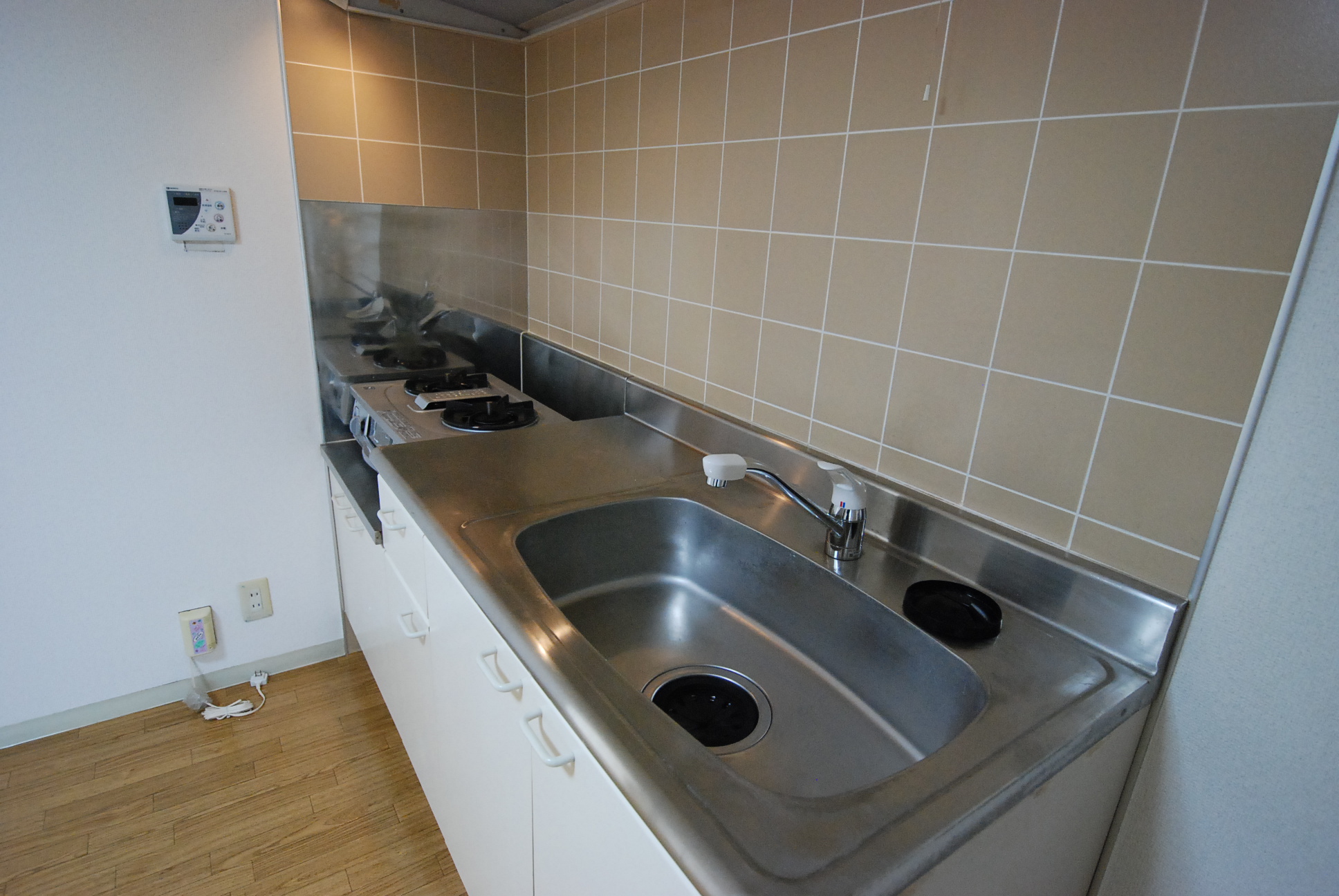 Kitchen. Material ・ Please check local, such as color (current state priority)