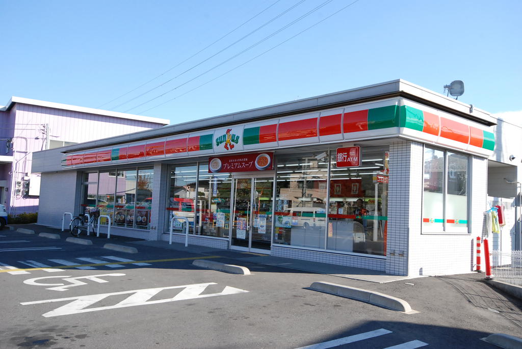 Convenience store. Thanks Kuki Yoshiba store up (convenience store) 355m
