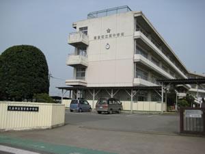 Junior high school. East Washinomiya junior high school