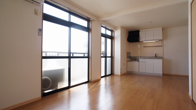 Living and room