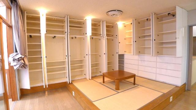 Receipt. Storage space do not tell me you do not have enough! It can be stored tatami corner.