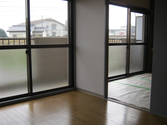 Living and room