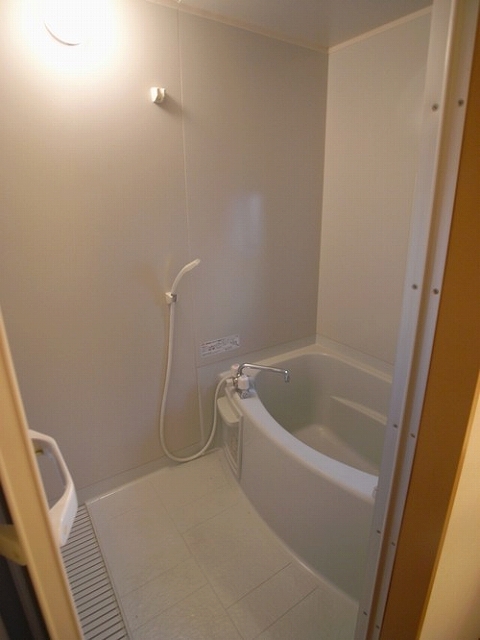Bath. After the contract, With reheating function