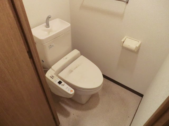 Toilet