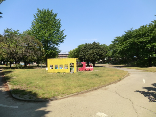 park. 100m until Mampei park (park)