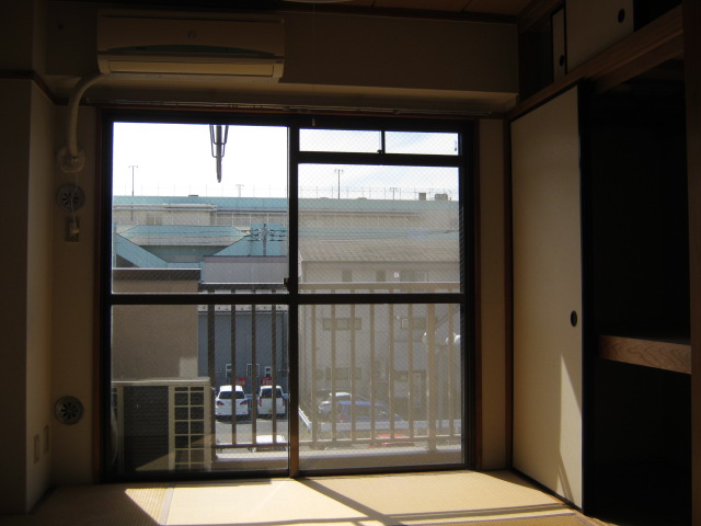 Living and room