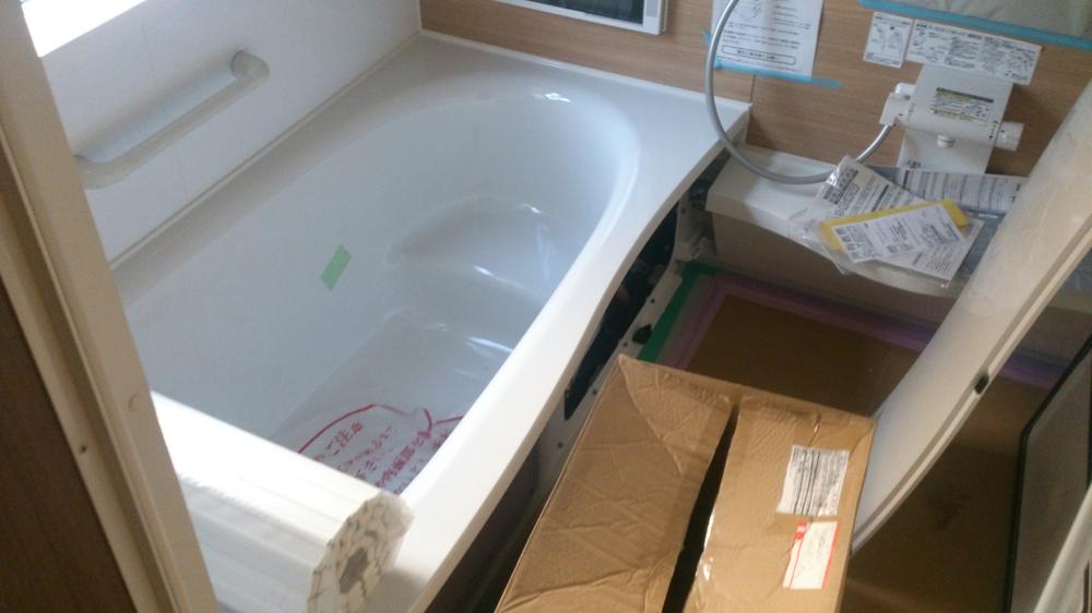 Bathroom. Indoor (11 May 2013) Shooting