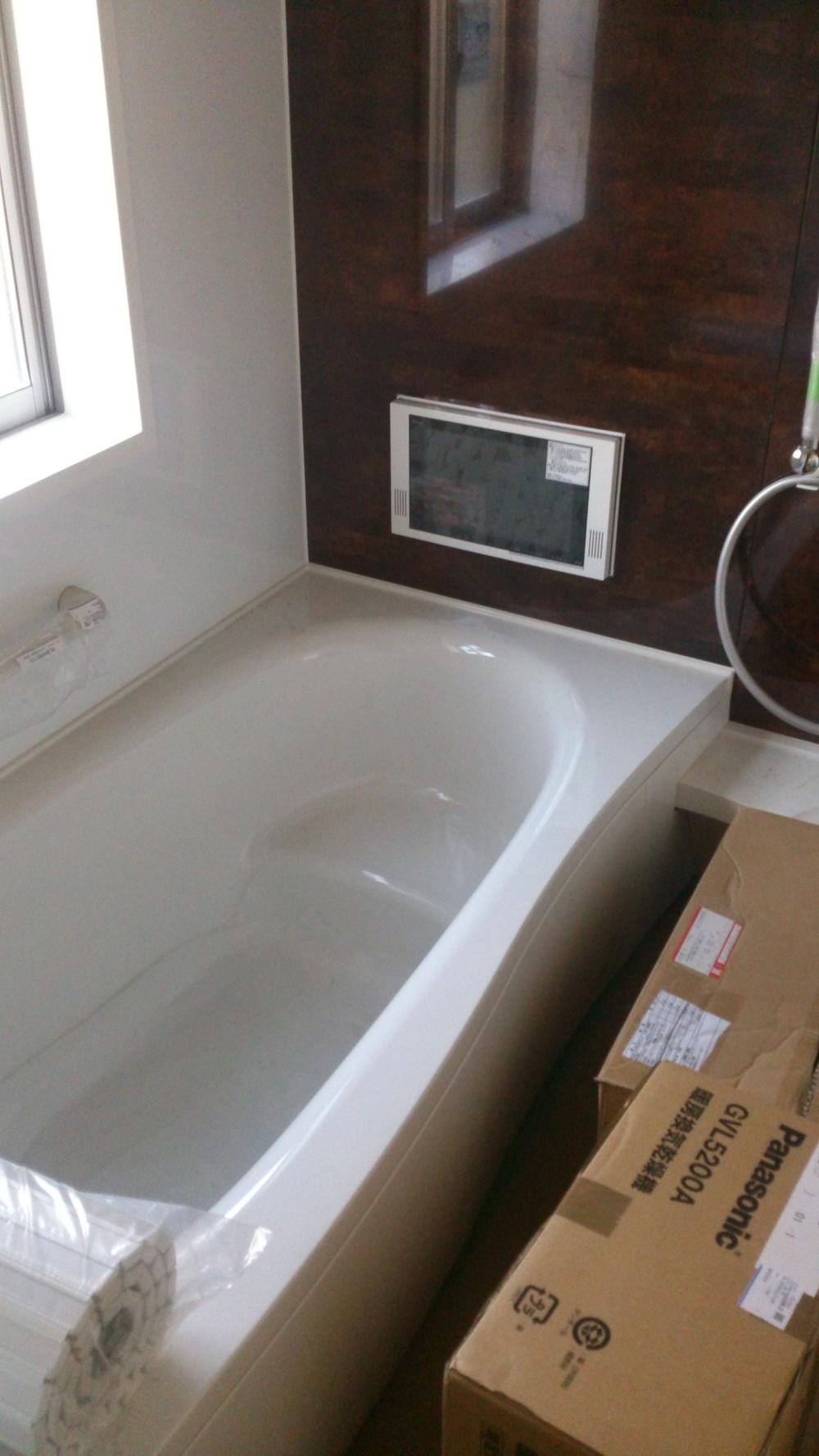 Bathroom. Indoor (11 May 2013) Shooting