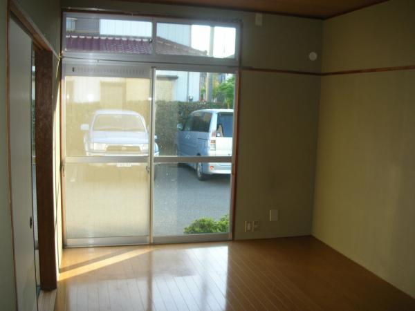 Living and room