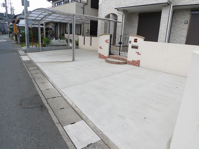 Parking lot
