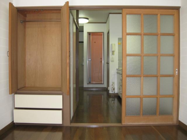 Living and room