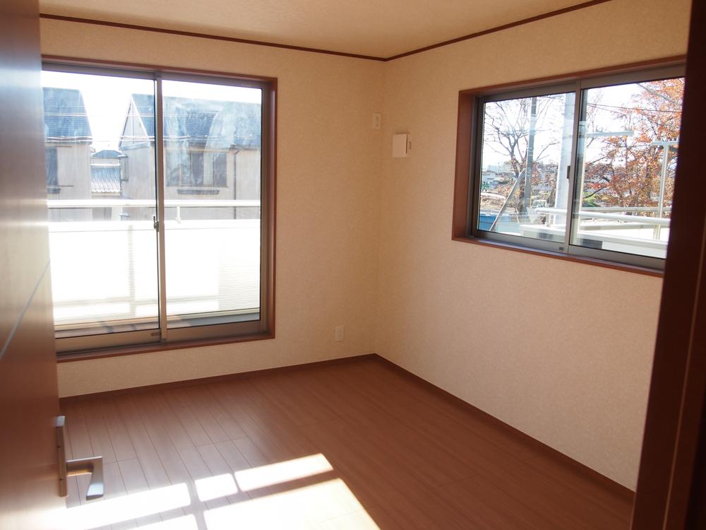 Non-living room. Bright 2F Western-style. 