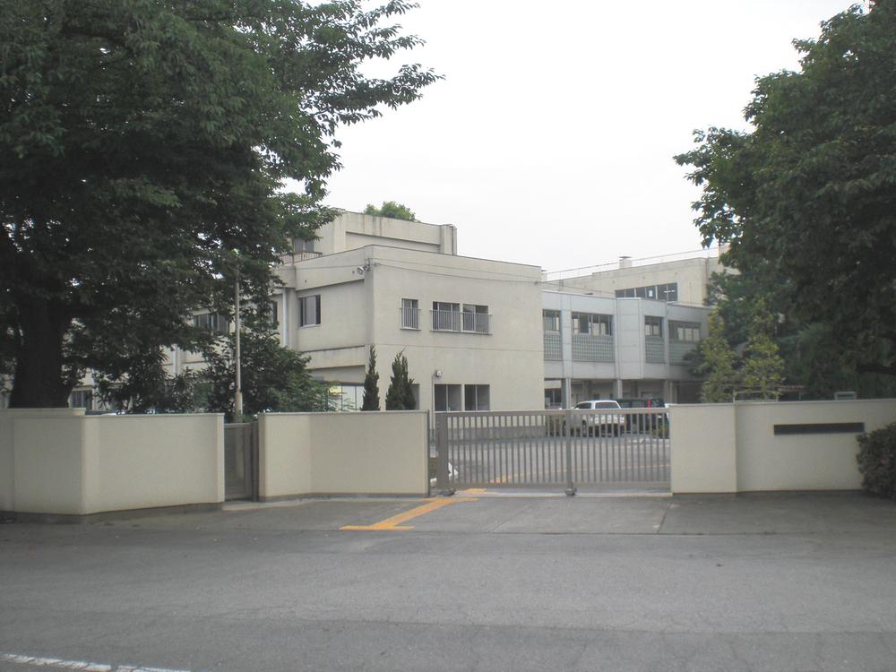 Primary school. Kagohara until elementary school 830m