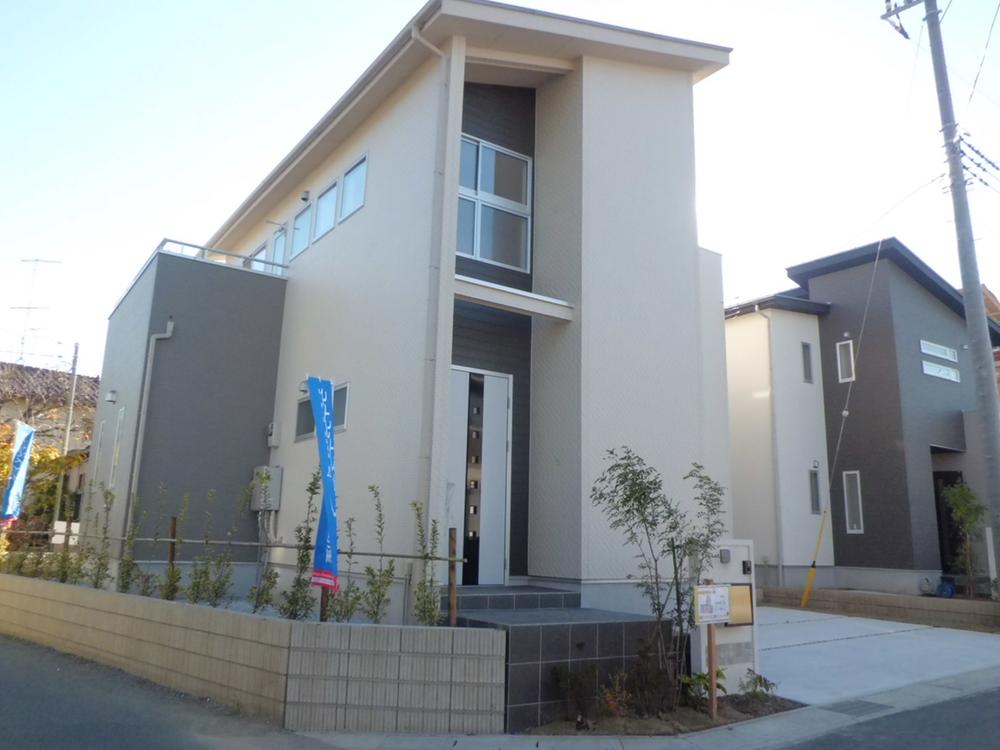 Local appearance photo.  [23 Building] Cubic style - modern design. As "Jaco" stylish exterior design of the "straight line". (November 2013) Shooting